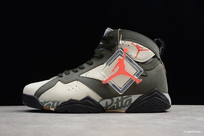 Icicle 7 Patta Air AT3375-100 x Jordan 0813